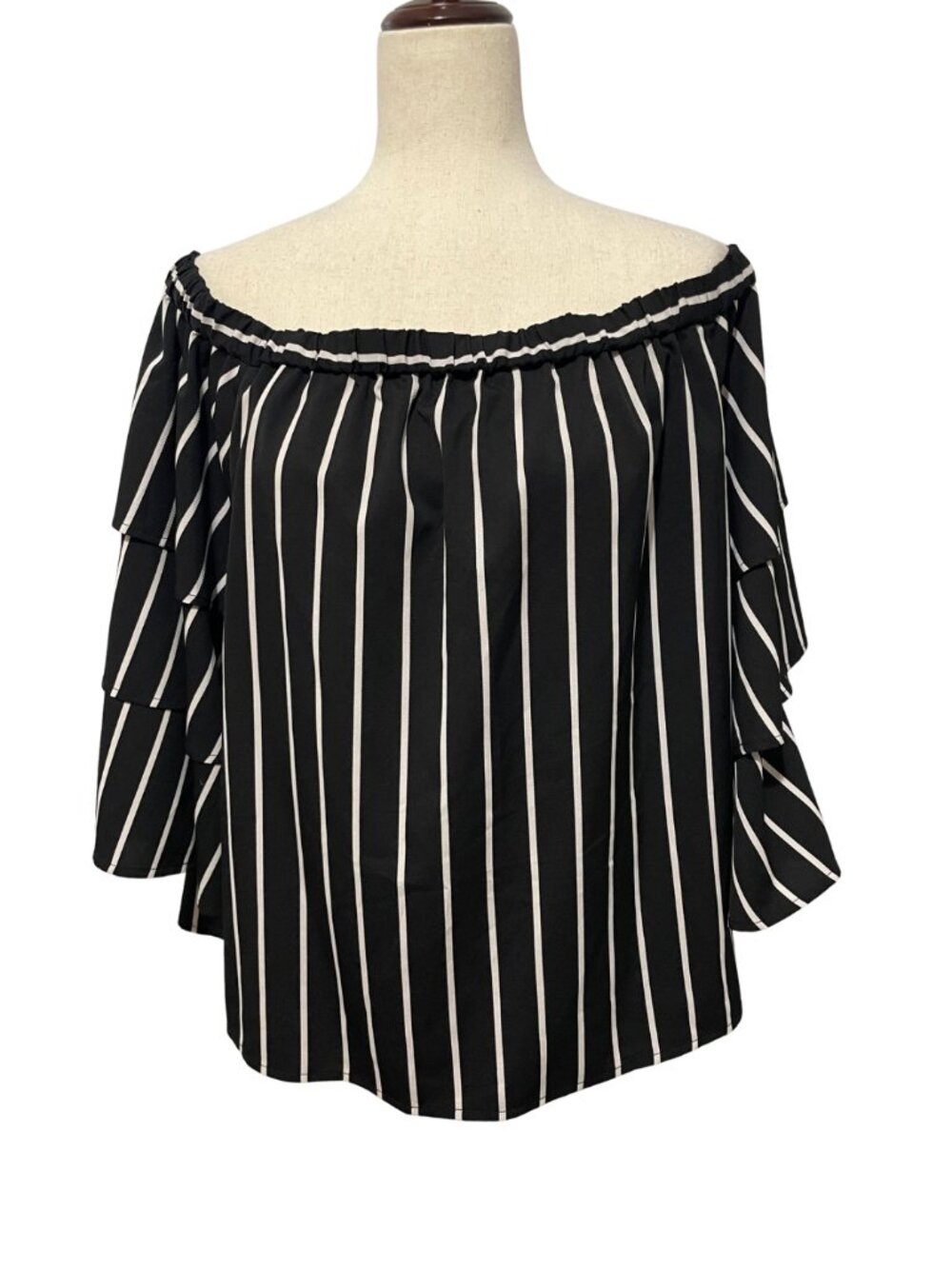 Women’s Chico’s Urban Stripe Off Shoulder Top Black White NWT Size 3 / XL - Picture 2 of 12